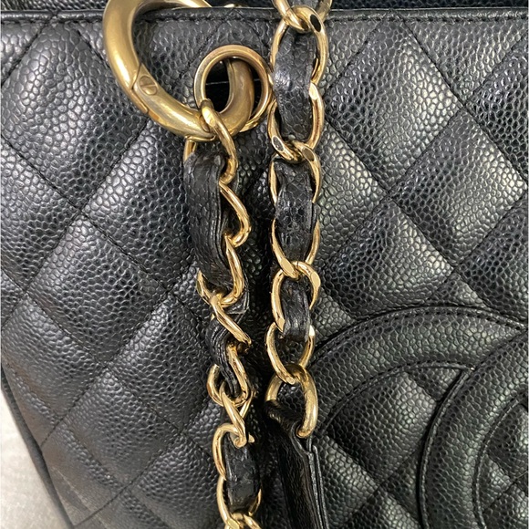 CHANEL Caviar Quilted Grand Shopping Tote GST tote bag black leather - Picture 8 of 16